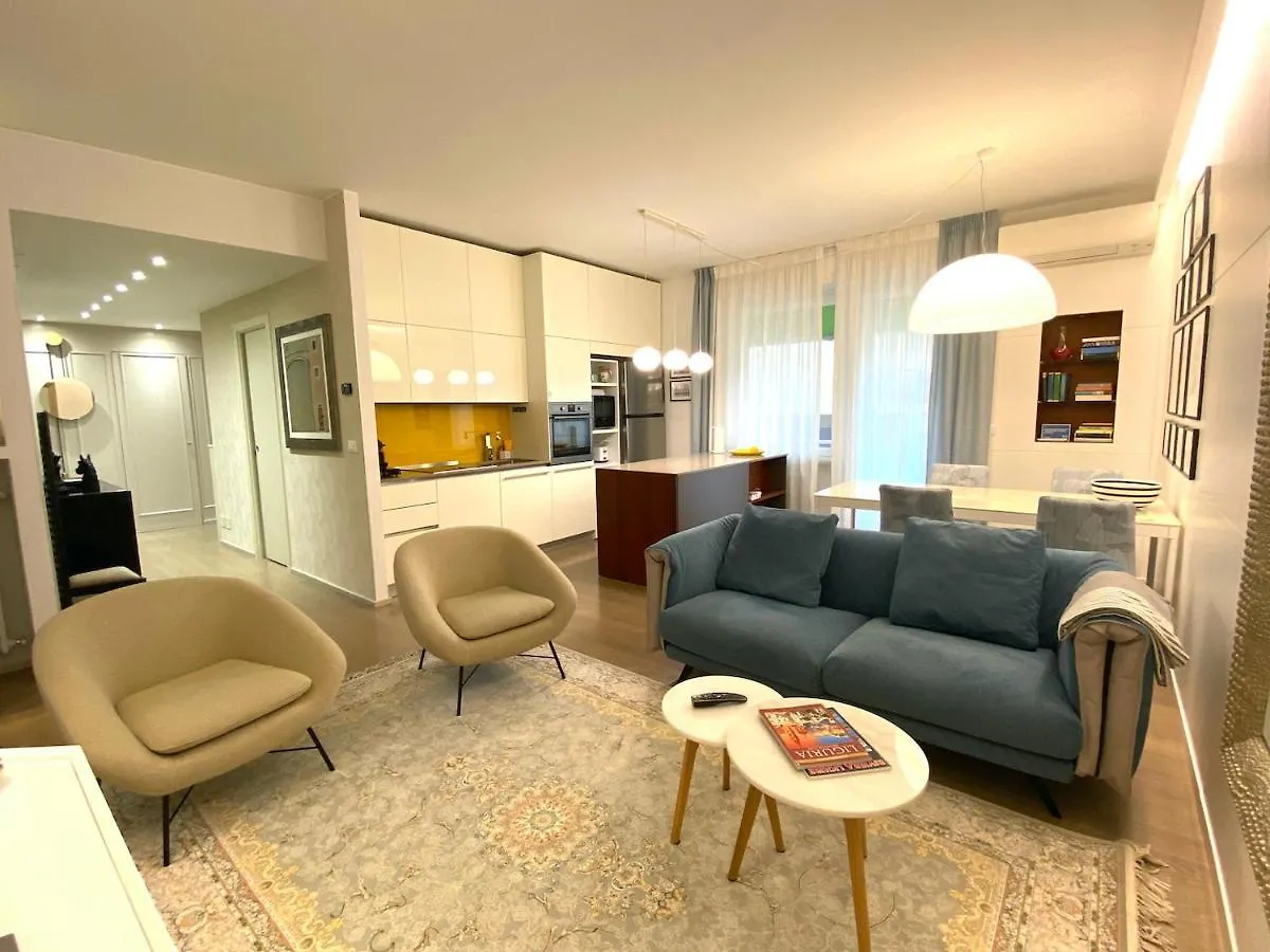 Appartamento Incantevole Con Posto Auto Riservato-Clic House Sanremo